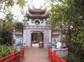 Ngoc Son temple