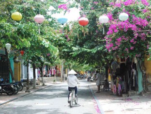 Hoi An street