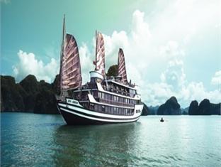 Ha Long bay view