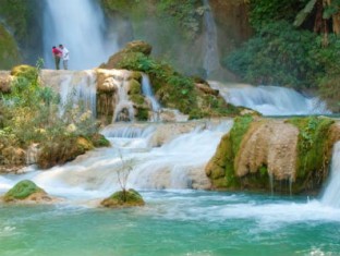 Kuang-Si-waterfall