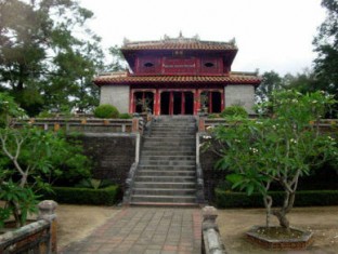 Minh Mang Tomb