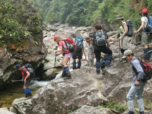 Trek of Fansipan mountanin