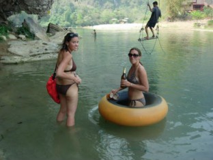 Vang_Vieng_Tubing_laos