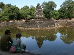 neak_pean_temple_cambodia